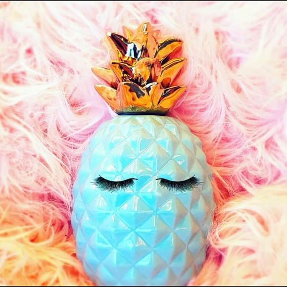 Meet your Posher, Audrey - Picture 5 of 5